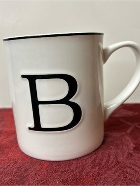 Williams Sonoma White Ceramic Mug Cup with Black 'B' Accent